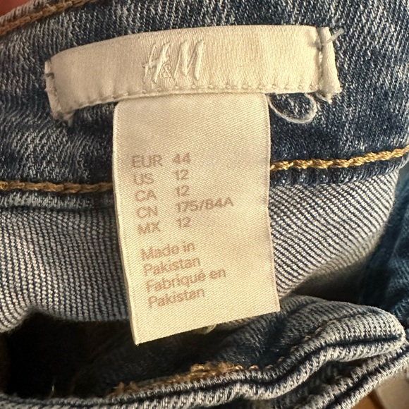 H&M - Picture 2 of 3